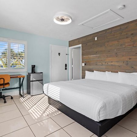 Standard Hotel Room - King Bed #2 Fort Pierce Eksteriør bilde
